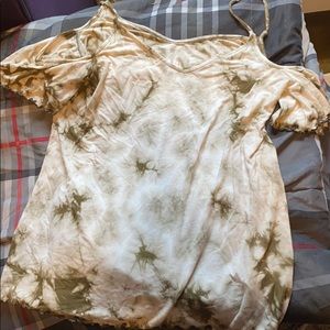 American Eagle off the shoulder top